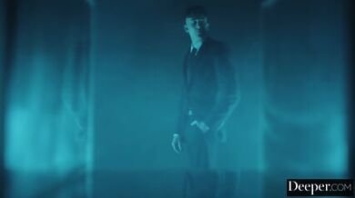 Fronts Sextile - Octavia Red