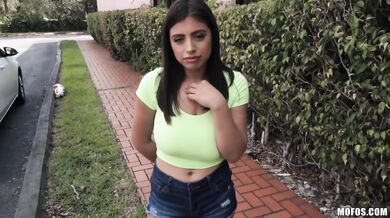 ella-knox-will-knock-you-out-of-your-sox