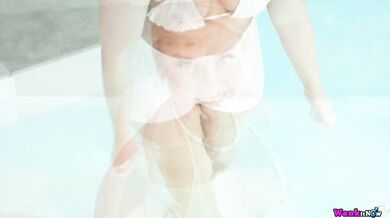 Big Assed Babe Flexing Her Body