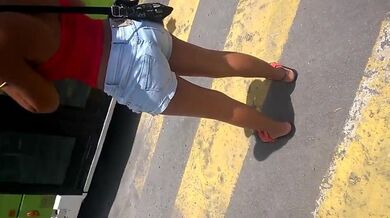 Nice ass on the street