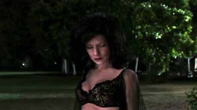 Alien Woman Vores Mugger