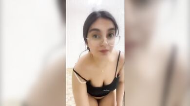 Horny Glasses Girl Showing Masturbating