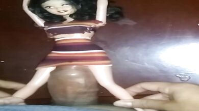 Blancanieves cum under legs