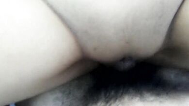 Horny Teens Fuck In Car