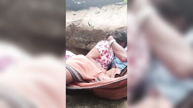 Mallu Hormy Girl Outdoor Kissing Giving Blowjob To Boyfriend