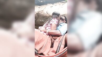 Mallu Hormy Girl Outdoor Kissing Giving Blowjob To Boyfriend