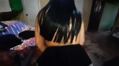 ESCUCHA COMO ESTA LINDA COLEGIALA GRITA BIEN RICO DE PLACER