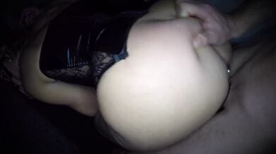 Ik neukte haar in haar kutje en kontje dat ze 17X klaar kwam. En spoot over haar gezichtje????