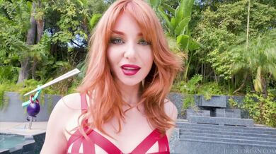 Red Hot Squirting Machine Lacy Lennon