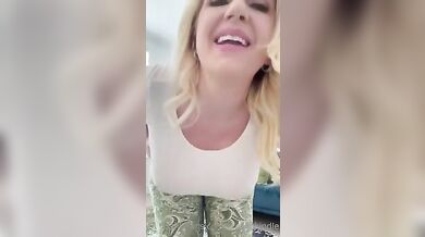 pawg flare pants tease ootd 480p