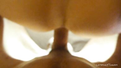 Attrapée doucement mais fermement... et gémir de plaisir!!!