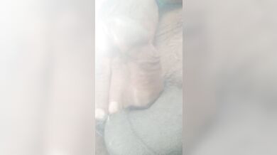 ඇටදෙක උස්සලා තඩි පයිය හිර කරන්නකො