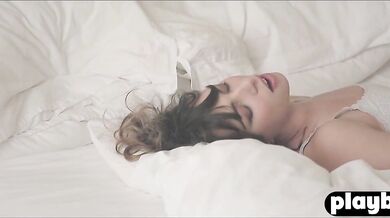 Horny skinny girlfriend got fucked in a wet hairy pussy porn