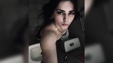 Teen College Stripper Slut ;) follow my OF & X @onlyskysins
