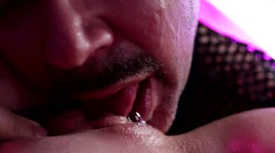 Pussy Eat V for Vagina & Harlequin v.3 - Foxxy