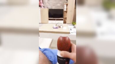 I masturbate, with Tenga fleshlight, I enjoyed it a lot, a lot of sperm