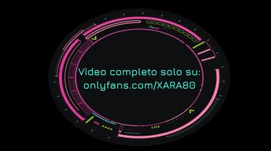 mmmm porco, sono tutta bagnata, fammi vedere come mi sborri sui piedi mentre ti sego lentamente