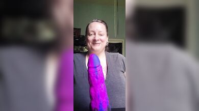 Mature BBW Milf from the Mommy Domme agency tests your dedication to the lifestyle