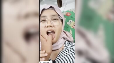 0895402901778 Pejuin Istri Muda Jilbabku Malay