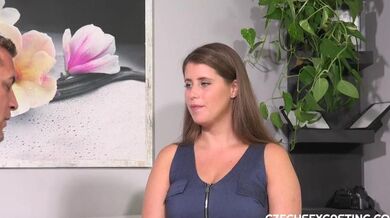 Amateur model wants to be a professional