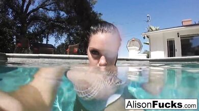 Buxom Alison Tyler takes a bath and rubs herself down