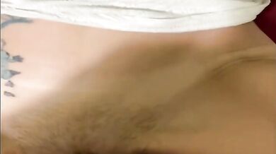 Homemade petite tattooed wife quickie creampie before bed