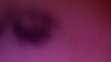 Bbw wife pissing on my phone and hands. Trying to get the right angle