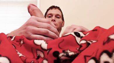 Hot load of cum out of beautiful cock