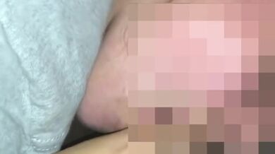 Snowbunny white girl swallowing every nut