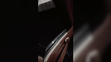Jessica Intan Di Mobil