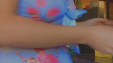 Hot lil thang in the kitchen