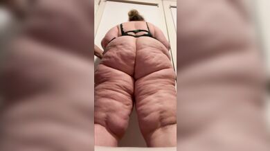 BBW LIBRARIAN MODELS GREEN LINGERIE