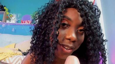 Original African dream lady stretching a tight creamy vagina at 18flirt