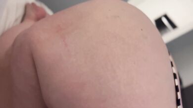 G-STRING MALFUNCTION...OH SNAP!