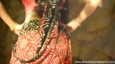 Arousing Indian Love Lady Rocks Her Sensual World Tonight