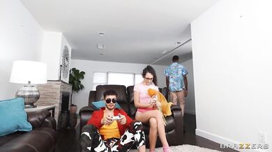 Liz Jordan Can't Get Enough Dicks! She Wants Anal All The Time! - Liz Jordan - Alanna Thomas