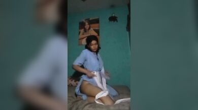 Bangladeshi ‘Viqarunnisa Noor’ School Girl Most Viral Video, Showing Her Tits And Fucking With Her Boyfriend