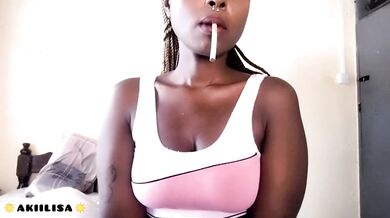 Smoking: Lipstick and cigarettes/Akiilisa porn