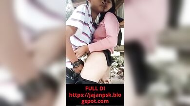 NGEWE DI KEBUN JUGA NIKMAT