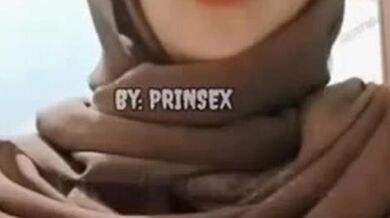 (TELEGRAM : TANTEMELA) VCS Dedek Hijab Coklat Hyper Kali Remas TT