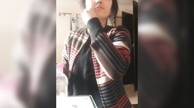 Desi Paki Cutie Leaks Her Own Dress-up Tease!??✨