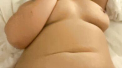 CUCK HUBBY PRECUMS ALL OVER BBW MILF SLUTWIFES PUSSY & THEN EATS IT FROM HER HAIRY PUSSY