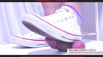 I'll make you cum under my white converse sneakers - 4K