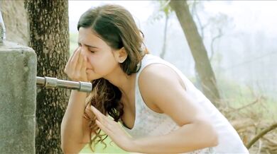 Samantha Liplock And Tits Cleavage ??? - Domenica