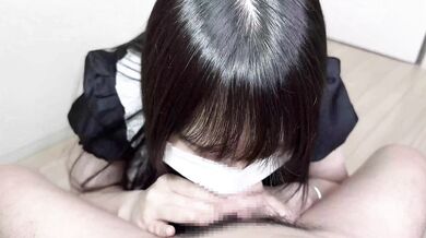 イラマチオで喉奥に突っ込まれても涙目になりながらチンコを離そうとしないしないメイドさんの口内射精