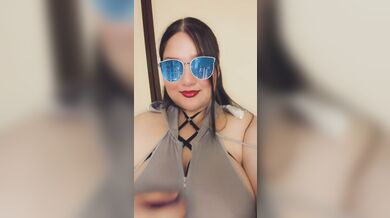 Bunny showing off her new outfit ❤️