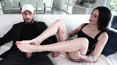 Foot Temptress - Charlotte Sins