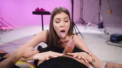 Lifeselector Alice Xo Sex Aeal Sucking Sister Boobs