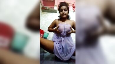 Big Boobed Bengali Chubby Girl Show Her Boobs & Spreading Her Pussy & Ass For Bf - Show Gurl
