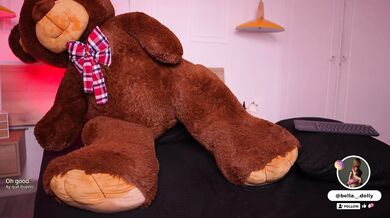 Latina Thickie Bouncing 2